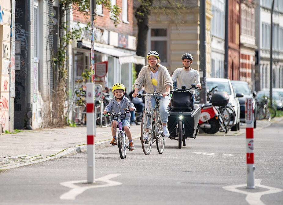 Fahrradfahren mit Kind Symbolbild ADFC-Fahrradklima-Test 2026